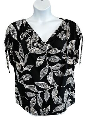 Lane Bryant Women’s Plus-Size 22/24 Black & White Leaf Print Cowl Neck Blouse
